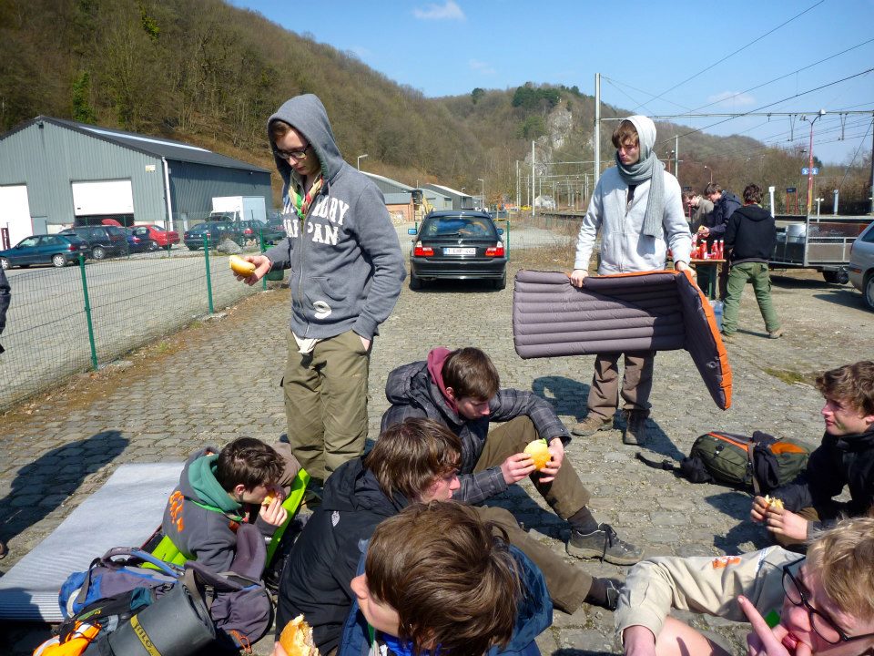 Sint-Martinus den XIIde - Paasdropping 2013